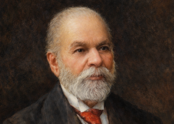 107 vite nga kalimi në amshim/ Homazhe pranë varrit monumental të Ismail Qemalit në Vlorë