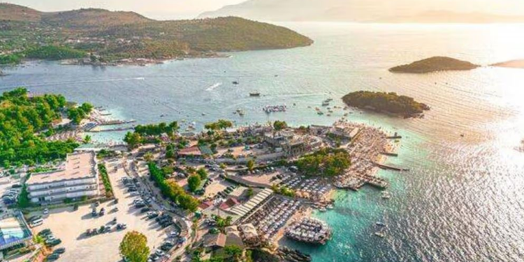 Shqipëria destinacioni i vitit 2026 për britanikët: Kombinim perfekt mes çmimeve të ulëta dhe bukurive mahnitëse