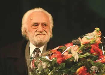 19 vite pa kolosin e skenës dhe ekranit, aktorin Kadri Roshi