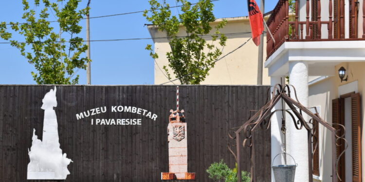 Ismail Qemali mes historisë dhe manipulimit komunist