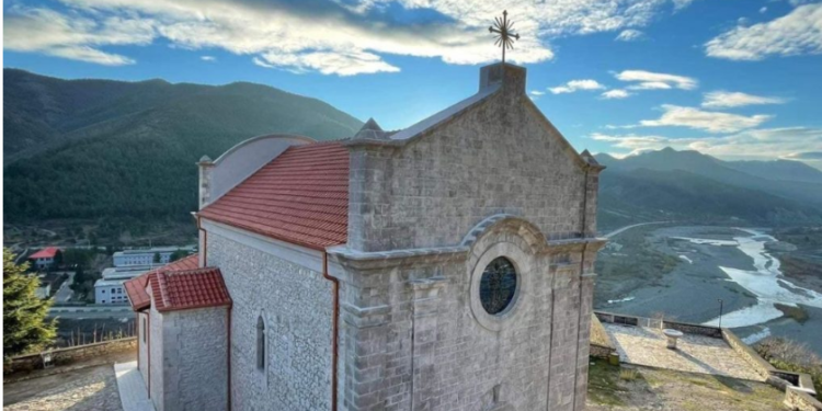 Kisha e Rubikut rrëfen qindra vite histori