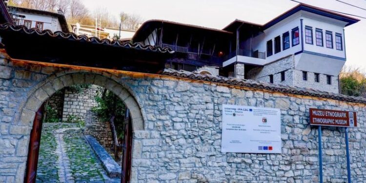 Përfundon restaurimi i Muzeut Etnografik të Beratit