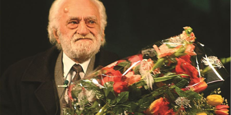 Rruga e pabesueshme e Kadri Roshit: nga punë të thjeshta në ikonë të teatrit shqiptar