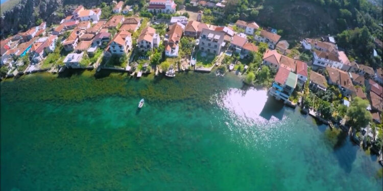 Fshati Lin shpallet pasuri kulturore e paluajtshme si “Ansambël arkitektonik urban”