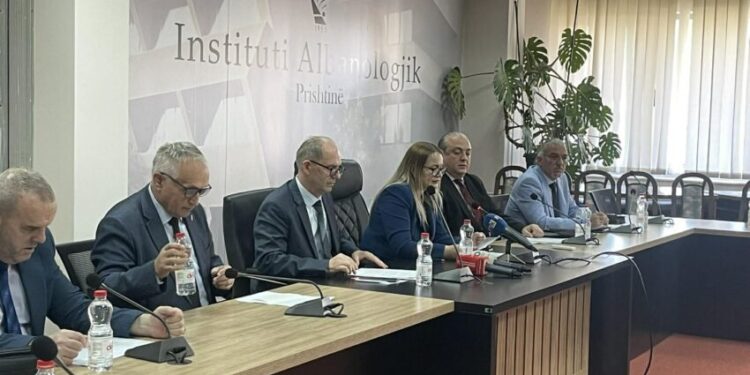 Trashëgimia e Adem Demaçit vlerësohet si pasuri unike kombëtare në 90-vjetorin e lindjes