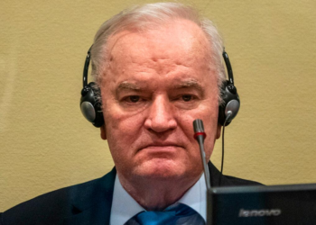 Një regjim në këmbë për një kriminel lufte