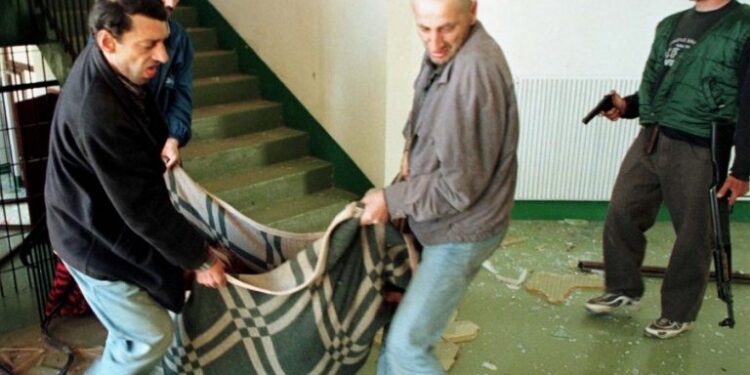 Masakra e Dubravës: Krimi që ende pret drejtësi (foto të rënda)