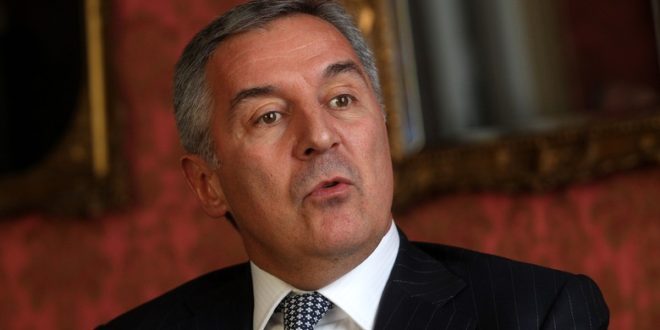 Gjukanoviq zbulon planin tronditës serb: “27 vajza po përgatiteshin për ta destabilizuar Kosovën dhe komprometuar KFOR-in”