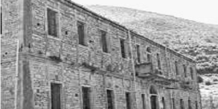 Historia e panjohur e Imzot Frano Gjinit: “Kërkoi të paraqitej tek Enver Hoxha… ishte ndër të parët që kuptoi qëndrimin e SHBA-së, Anglisë e Italisë”