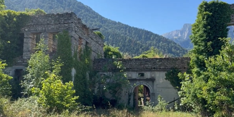 Shtëpia e harruar e Faik Konicës! Kërkohet restaurimi dhe kthimi në Muze i banesës në Konicë të Greqisë