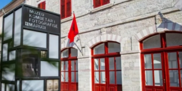 Marubët dhe Gjon Mili bashkohen në Shkodër, një udhëtim në historinë e fotografisë